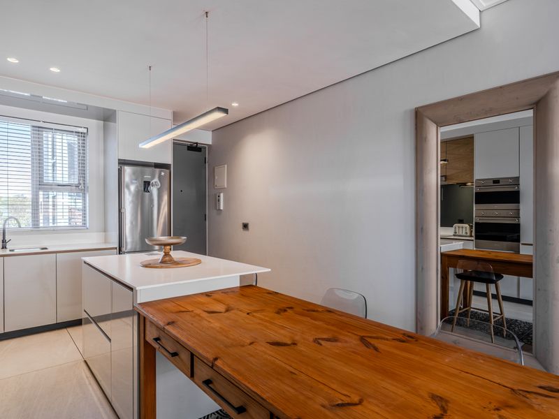 Modern Large One Bedroom in the Heart of Green Point - Photo 8