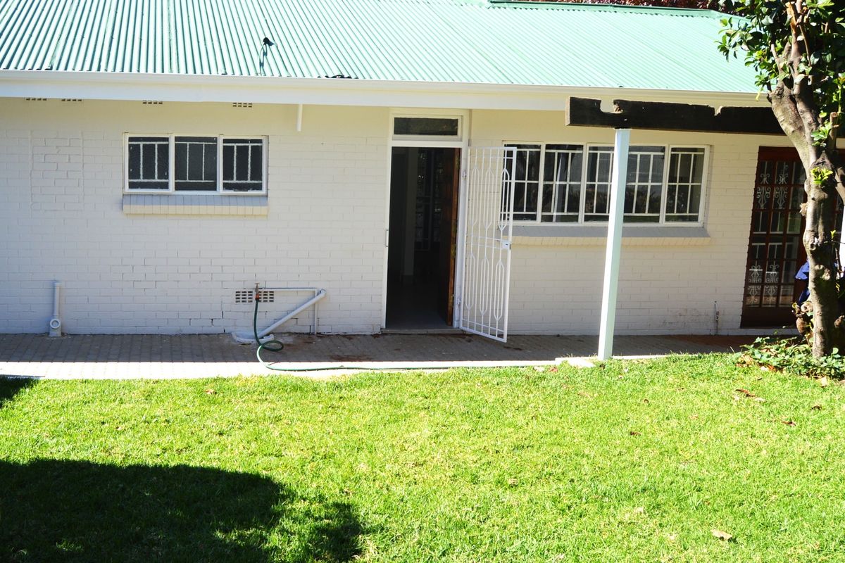 Amazing House Available - Photo 2