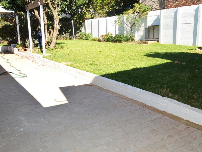 Amazing House Available - Photo 3