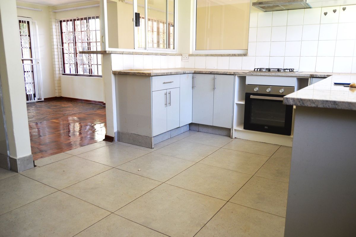 Amazing House Available - Photo 5