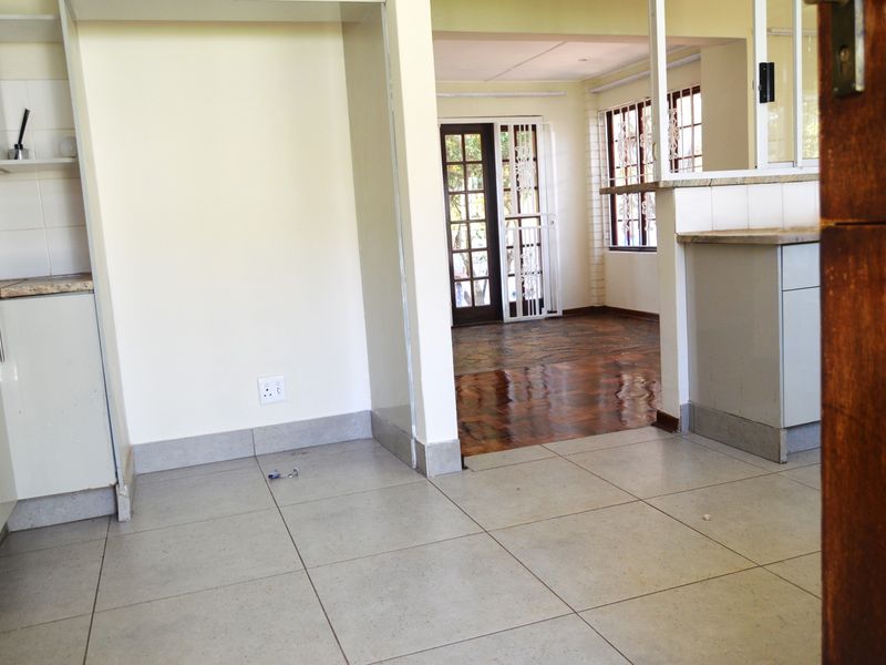 Amazing House Available - Photo 7