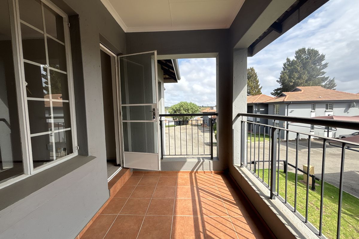 Modern First Floor Unit in Brookfield Complex – Vlei Road, Rynfield - Photo 2