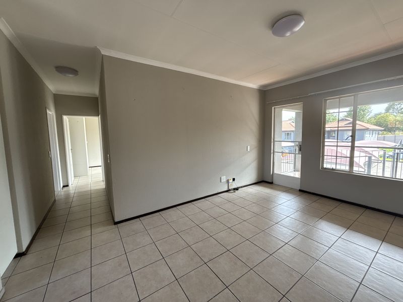 Modern First Floor Unit in Brookfield Complex – Vlei Road, Rynfield - Photo 4