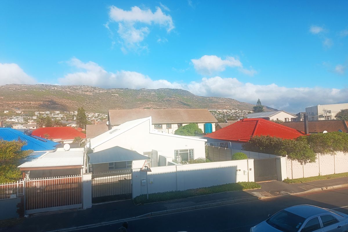 Light and Bright Apartment for Rent - Photo 2