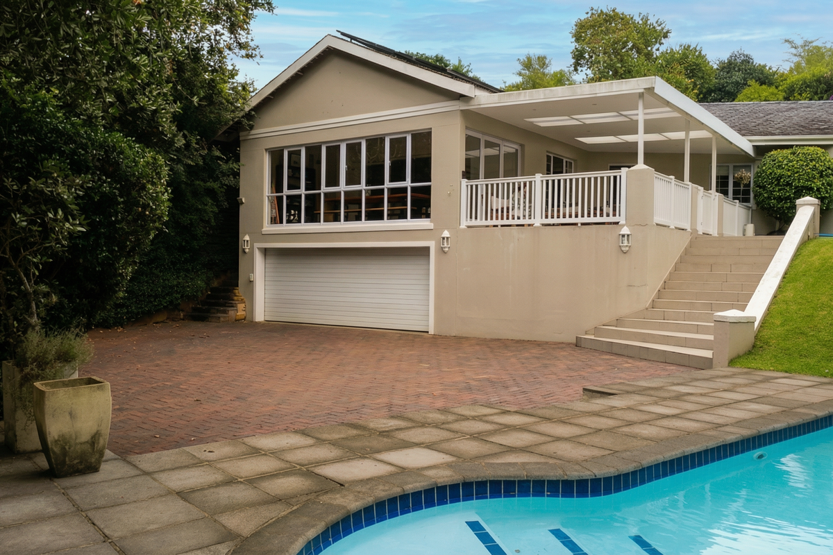 Exclusive Mandate | Private, Modern Family Home with Solar and Exceptional Living Spaces - Photo 4