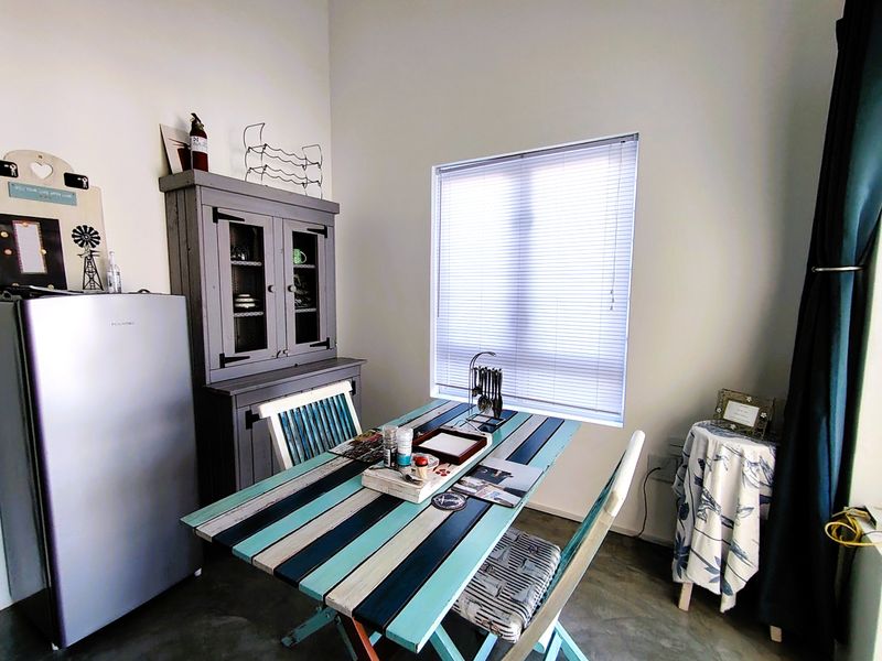 **Charming 1-Bedroom Flat To Let On Golden Mile, St Helena Bay** - Photo 4