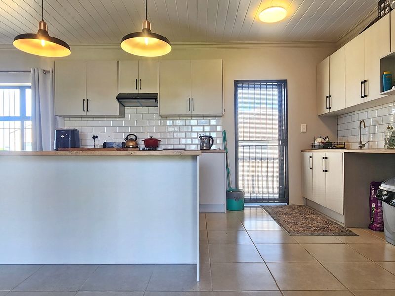 Low-Maintenance Facebrick Home in Oceanview Heights - Photo 10