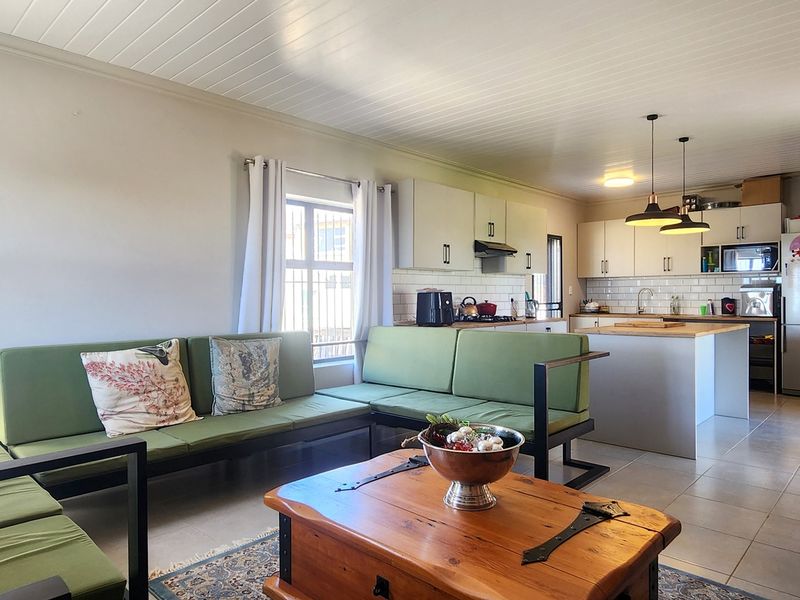 Low-Maintenance Facebrick Home in Oceanview Heights - Photo 6