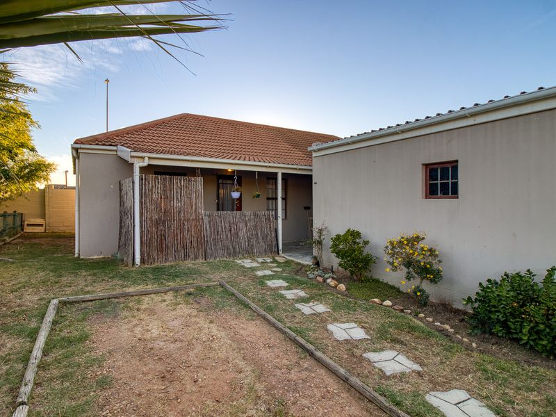 Contemporary Estate, Investment - Photo 4