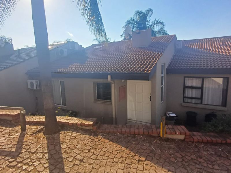 A beautiful and welcoming home ideal for spending quality weekend time with family - Photo 4