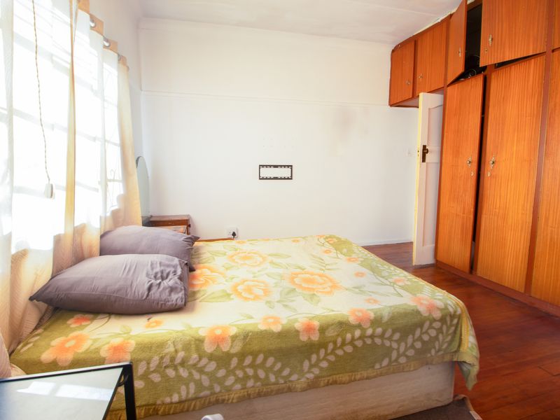 A three bedroom home with 2 granny flats. - Photo 9