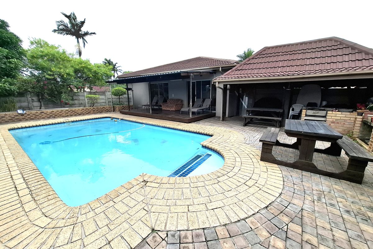 Luxury Living in Arboretum – Modern 4-Bedroom Oasis - Photo 3