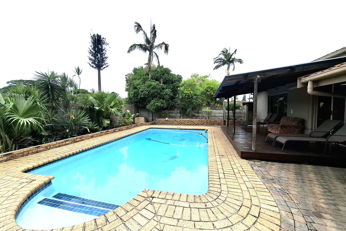 Luxury Living in Arboretum – Modern 4-Bedroom Oasis - Photo 4