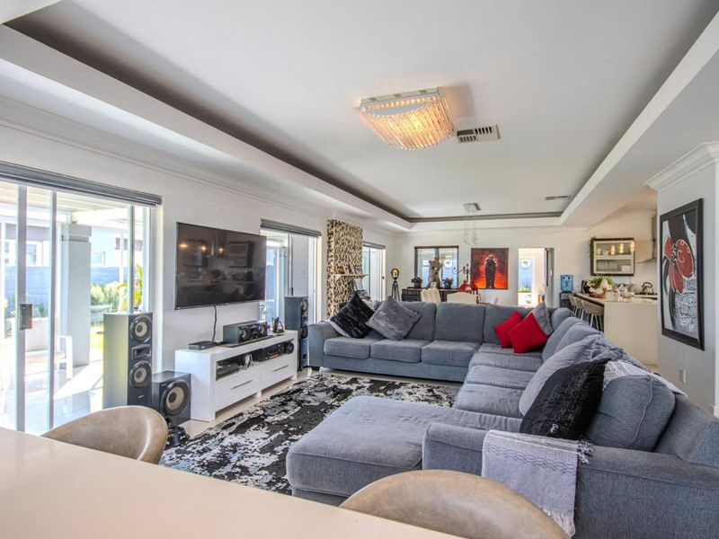 Ultimate family home in Vaal Marina.Vaal Dam - Photo 4