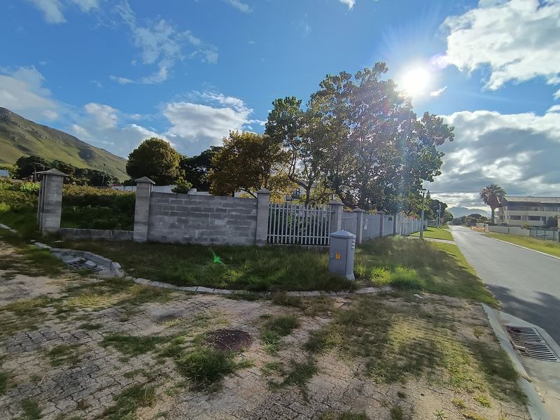 Development Opportunity – 4,461m2 Vacant Plot in Kleinmond, Overberg - Photo 6