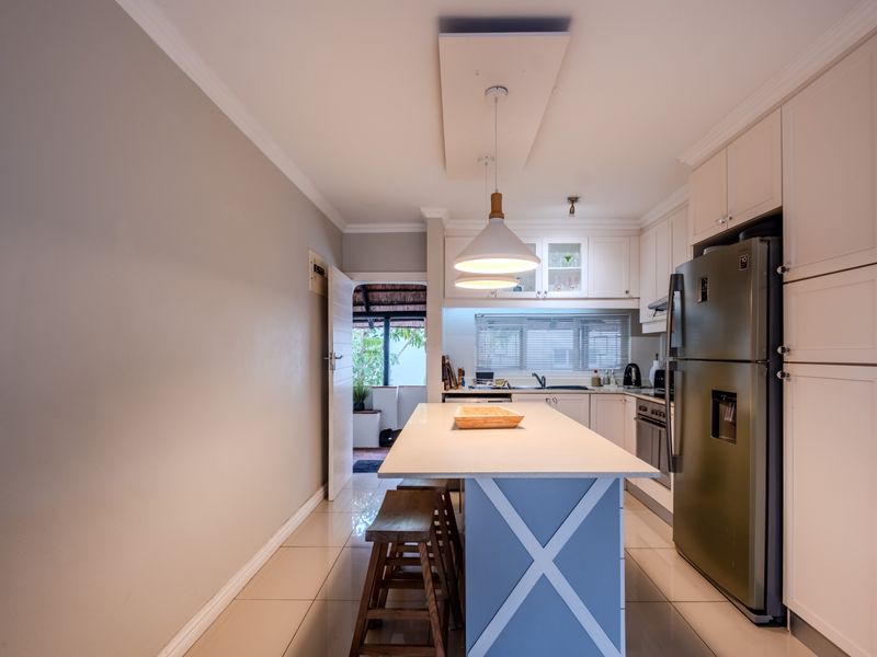 Coastal Living in an Exclusive Umhlanga Estate with Beautiful Sea Views - Photo 3