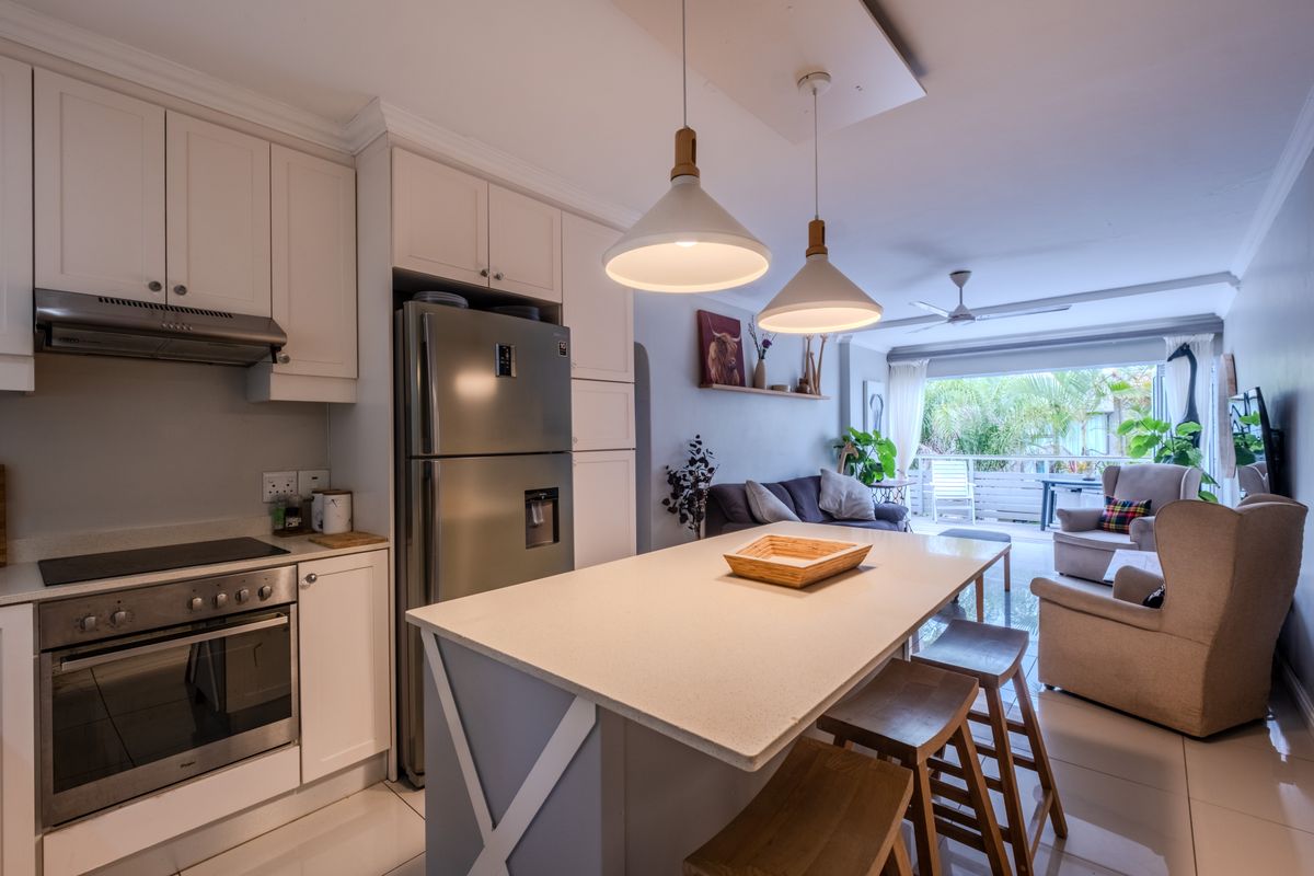 Coastal Living in an Exclusive Umhlanga Estate with Beautiful Sea Views - Photo 2