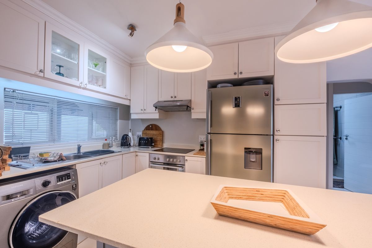 Coastal Living in an Exclusive Umhlanga Estate with Beautiful Sea Views - Photo 4