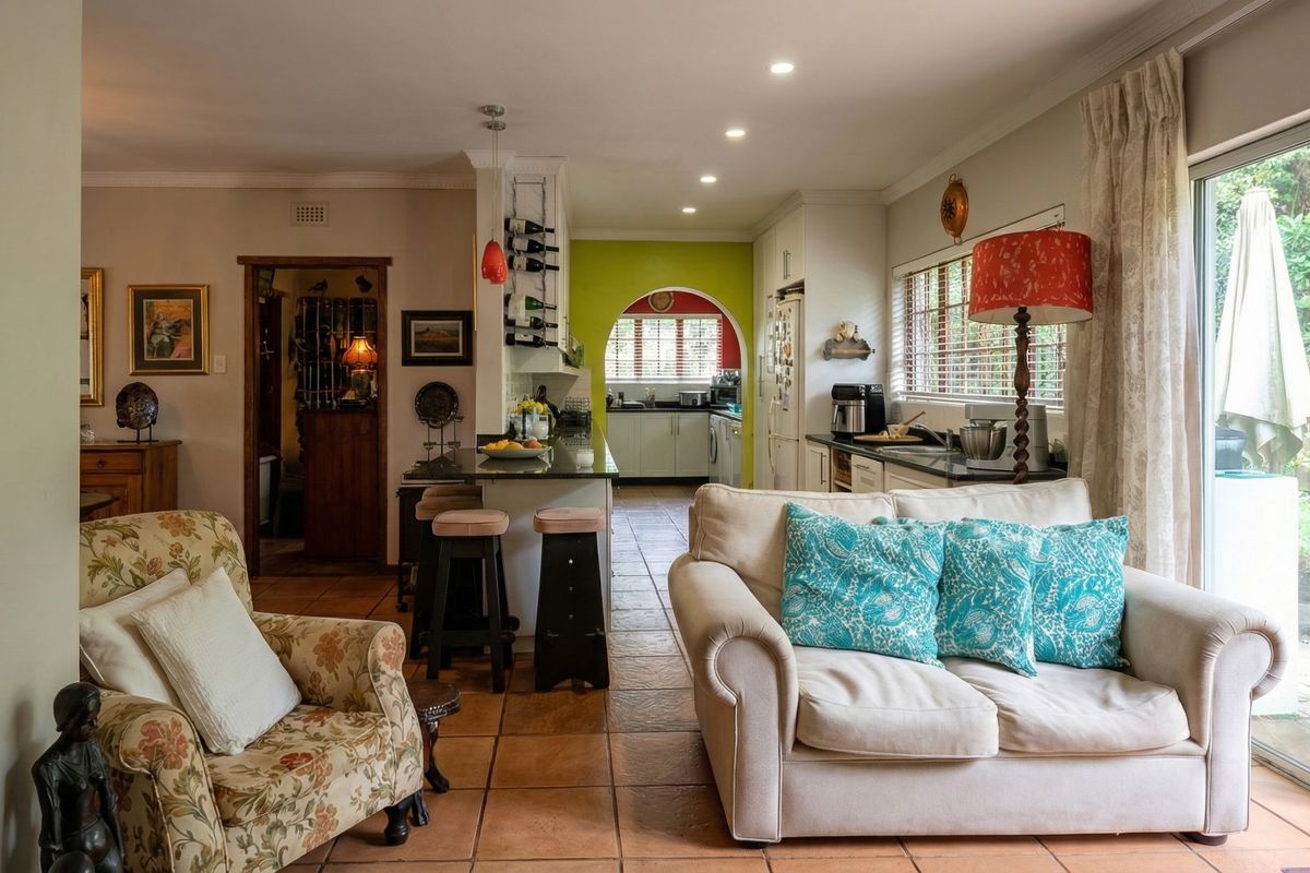 Character Family Home - Photo 5