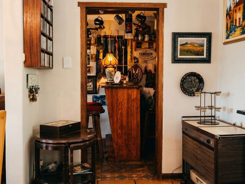 Character Family Home - Photo 9