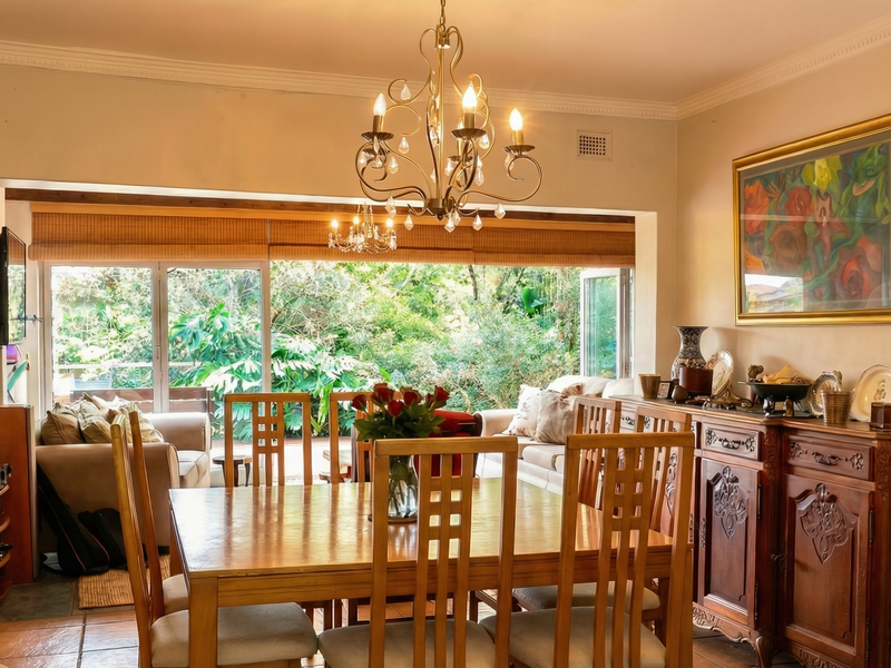 Character Family Home - Photo 6