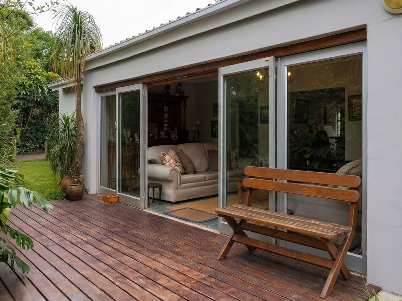 Character Family Home - Photo 2