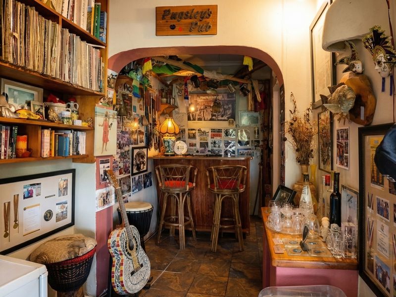 Character Family Home - Photo 10