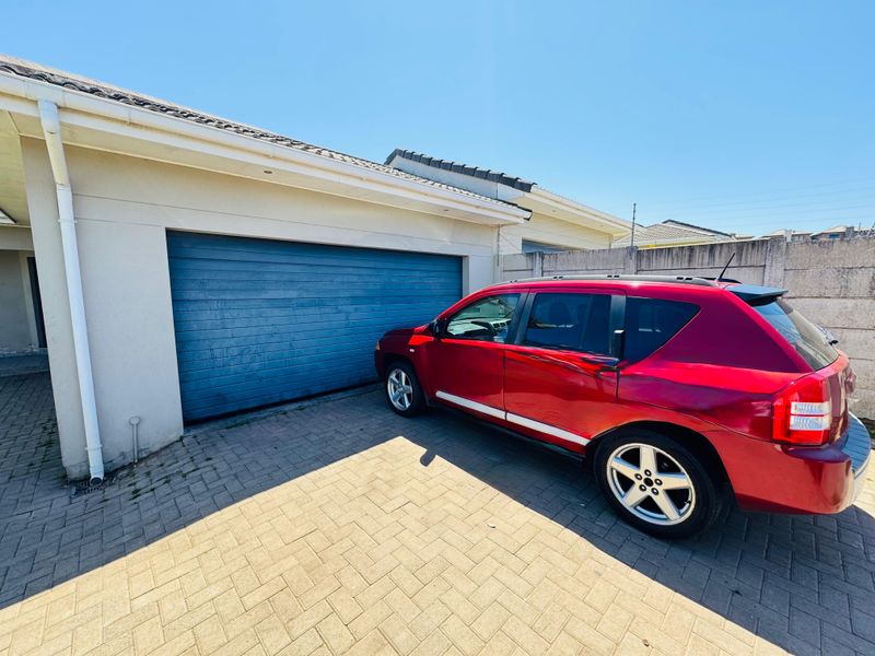 Secure and Comfortable 3-Bedroom Home for Sale in Gonubie - Photo 5