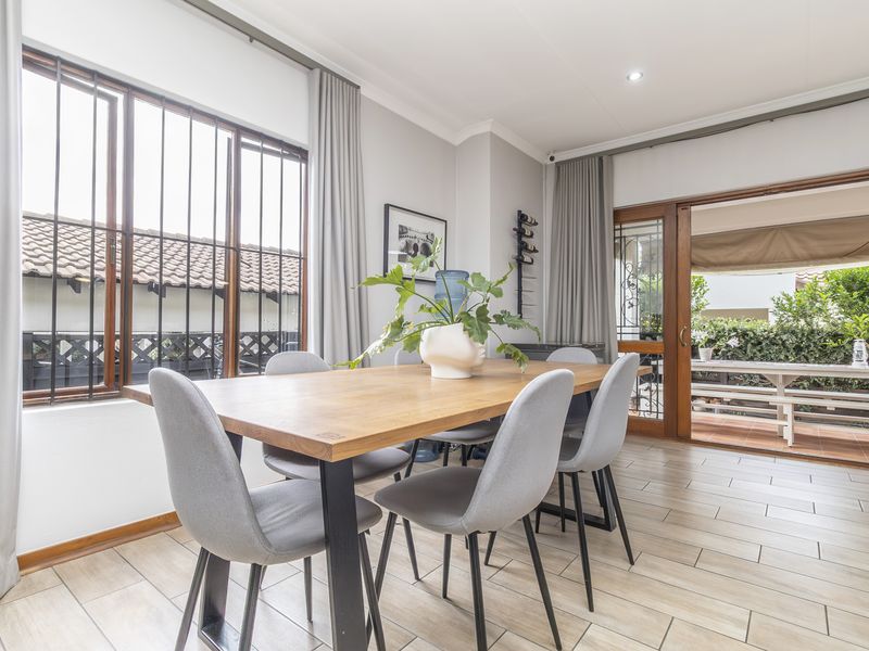 Free Standing Townhouse - Photo 8