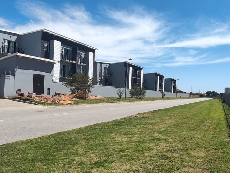 Stunning 2-bedroom apartment to let in Overbaakens, Gqeberha—modern living awaits your arrival! - Photo 2