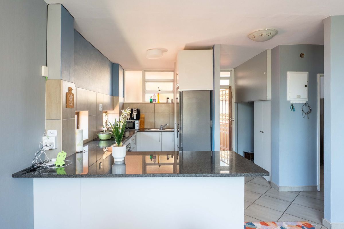 Spacious flat with sea view - Photo 4