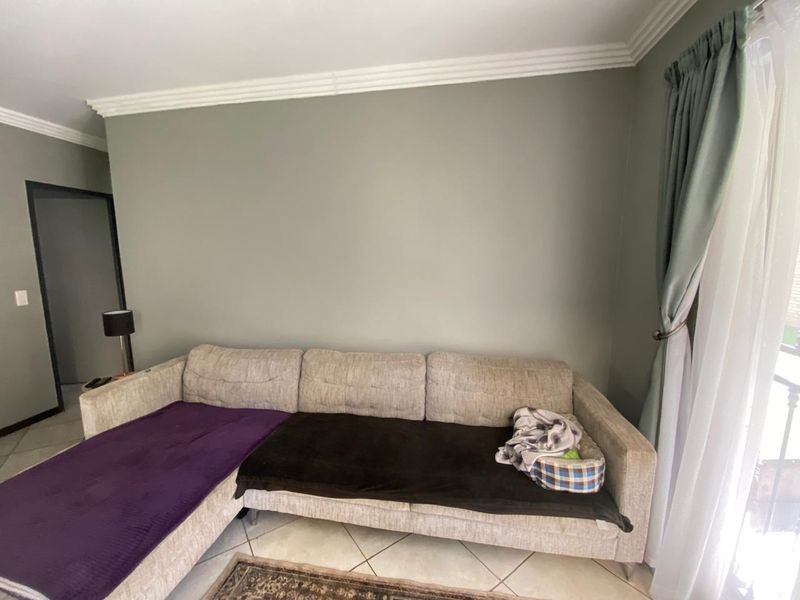 Charming 2-bedroom house for sale in Vanderbijlpark SW 5 – perfect for families or investors! - Photo 6