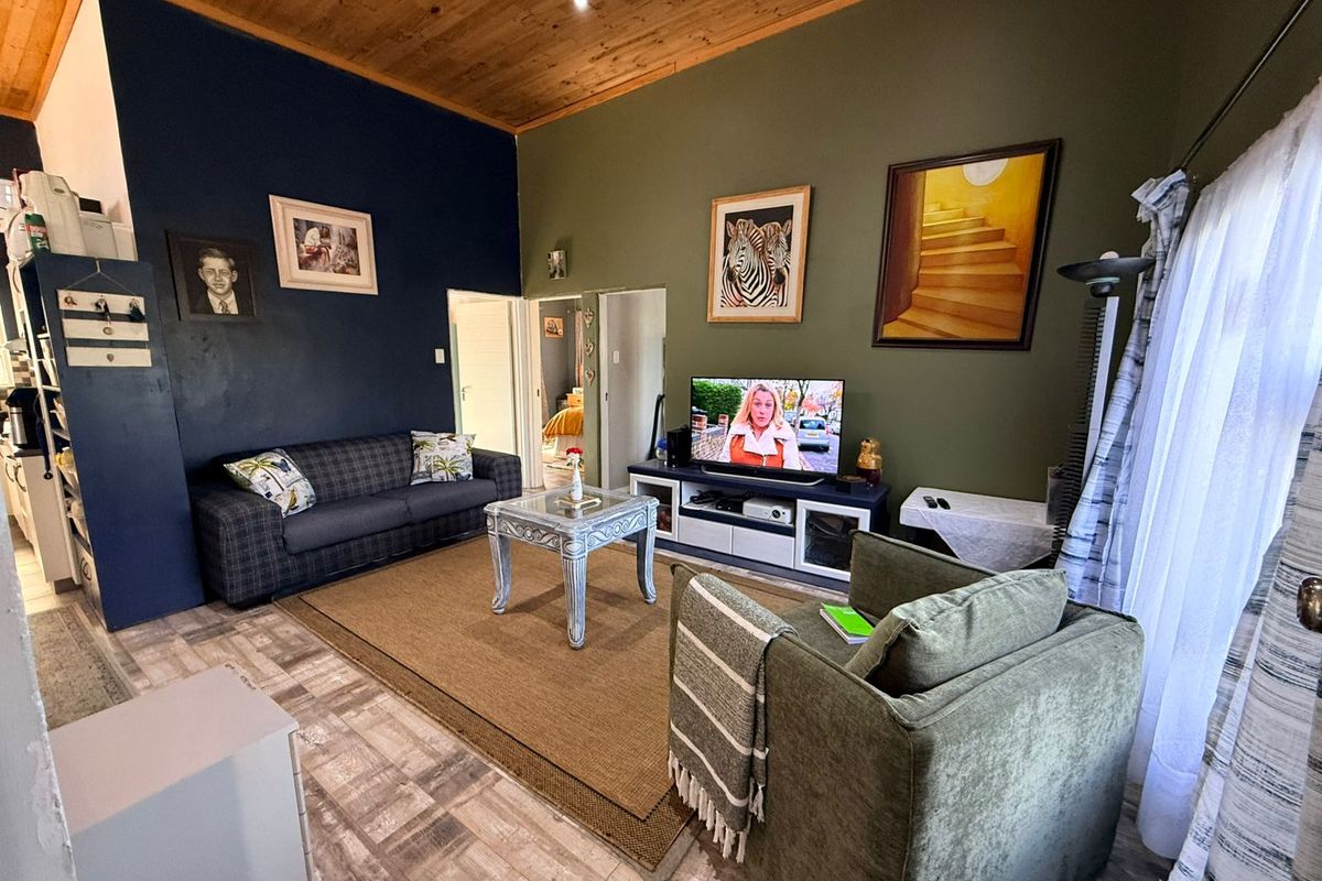 Peaceful Small-Town Living Awaits at 14 Disa Street. - Photo 2