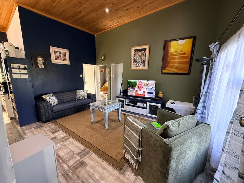 Peaceful Small-Town Living Awaits at 14 Disa Street. - Photo 2