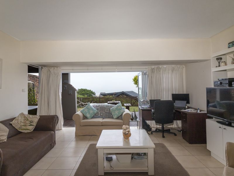 Breath taking Coastal Views from This Three Bedroom Home in Port Alfred - Photo 10