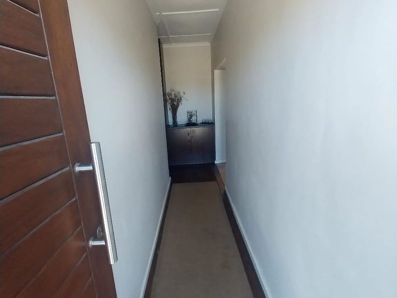 Welcome Home to 3 Olm Street – Where Family Living Comes First. - Photo 3