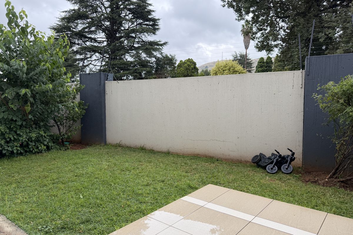 Modern Lock up and Go in Morninghill - Photo 4