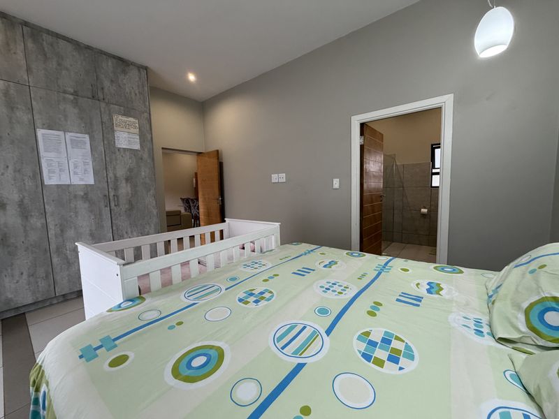 Modern Lock up and Go! - Photo 9