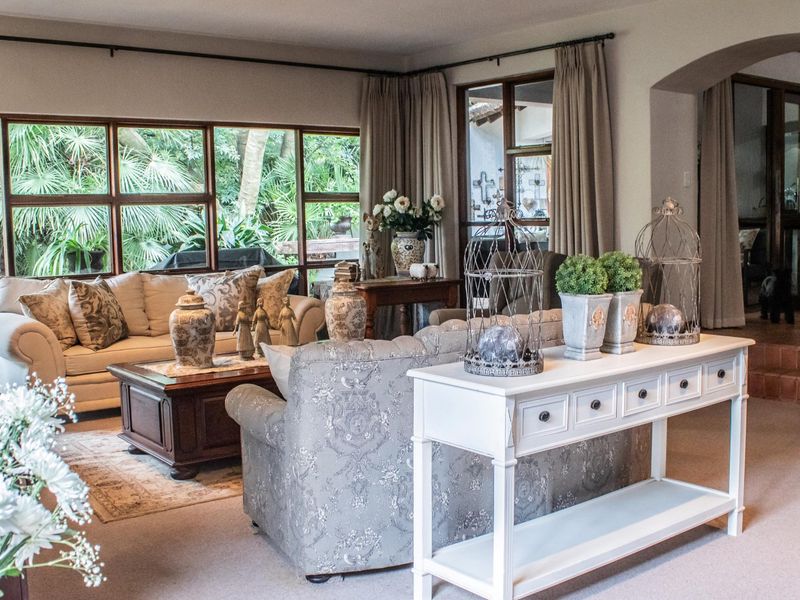 Wilge Riverfront, Thatched Retreat with Luxury Living and Entertainer’s Dream Spaces - Photo 10