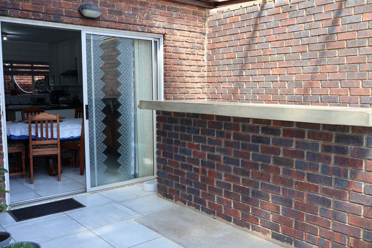 Neat As A Pin! Modern Comfort, Safe Living - Photo 4