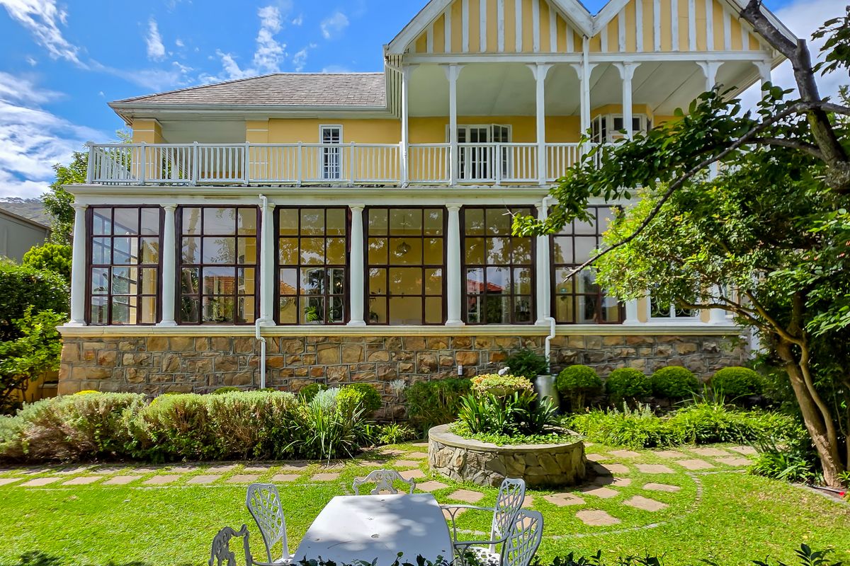 Rare Victorian Heritage Opportunity in Fresnaye – Restore a Piece of Cape Town History - Photo 2