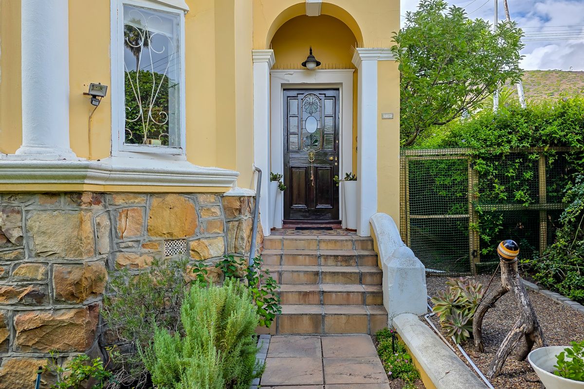 Rare Victorian Heritage Opportunity in Fresnaye – Restore a Piece of Cape Town History - Photo 5