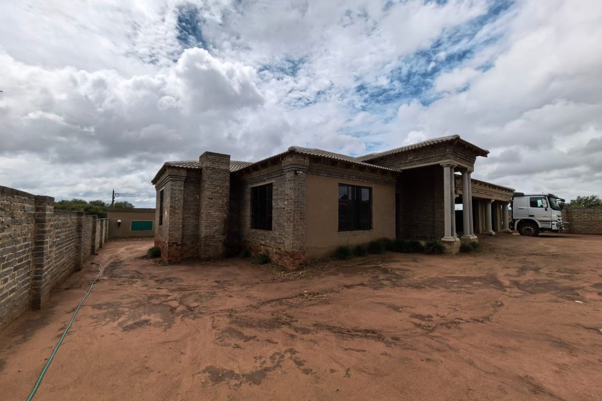 Unlock the Potential: Finish Your Dream Home Your Way! - Photo 2