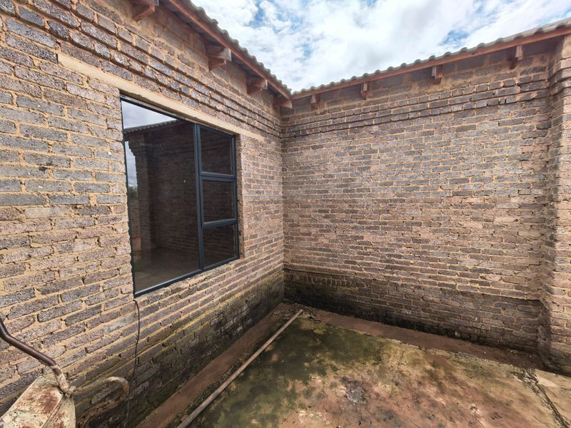 Unlock the Potential: Finish Your Dream Home Your Way! - Photo 3