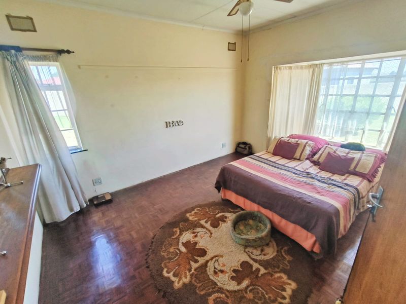 Perfectly Priced - Photo 3