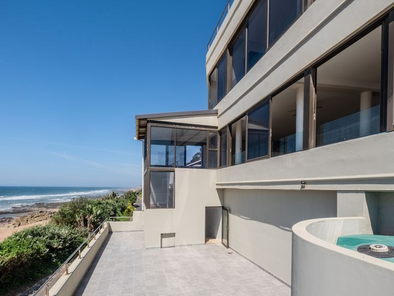 Spectacular Multi-Level Beachfront Home with Boutique Guesthouse Potential - Photo 2