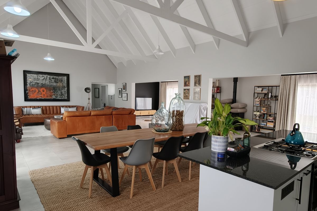 Say yes to the new address. - Photo 5