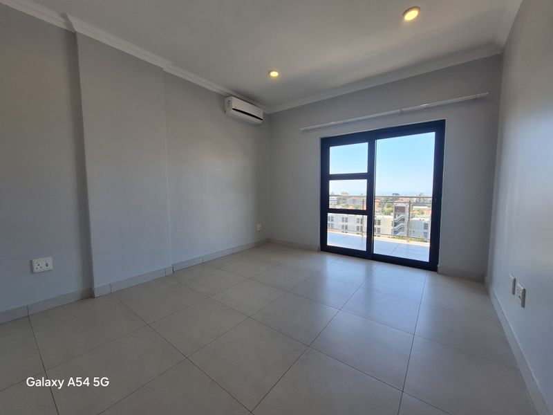 Penthouse with Exclusive Roof Garden - Photo 6