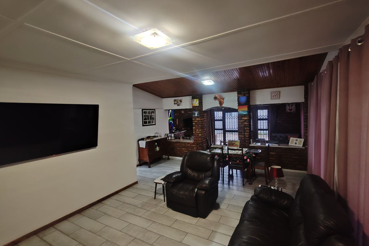 Property for sale in Winsor Park Despatch - Photo 5