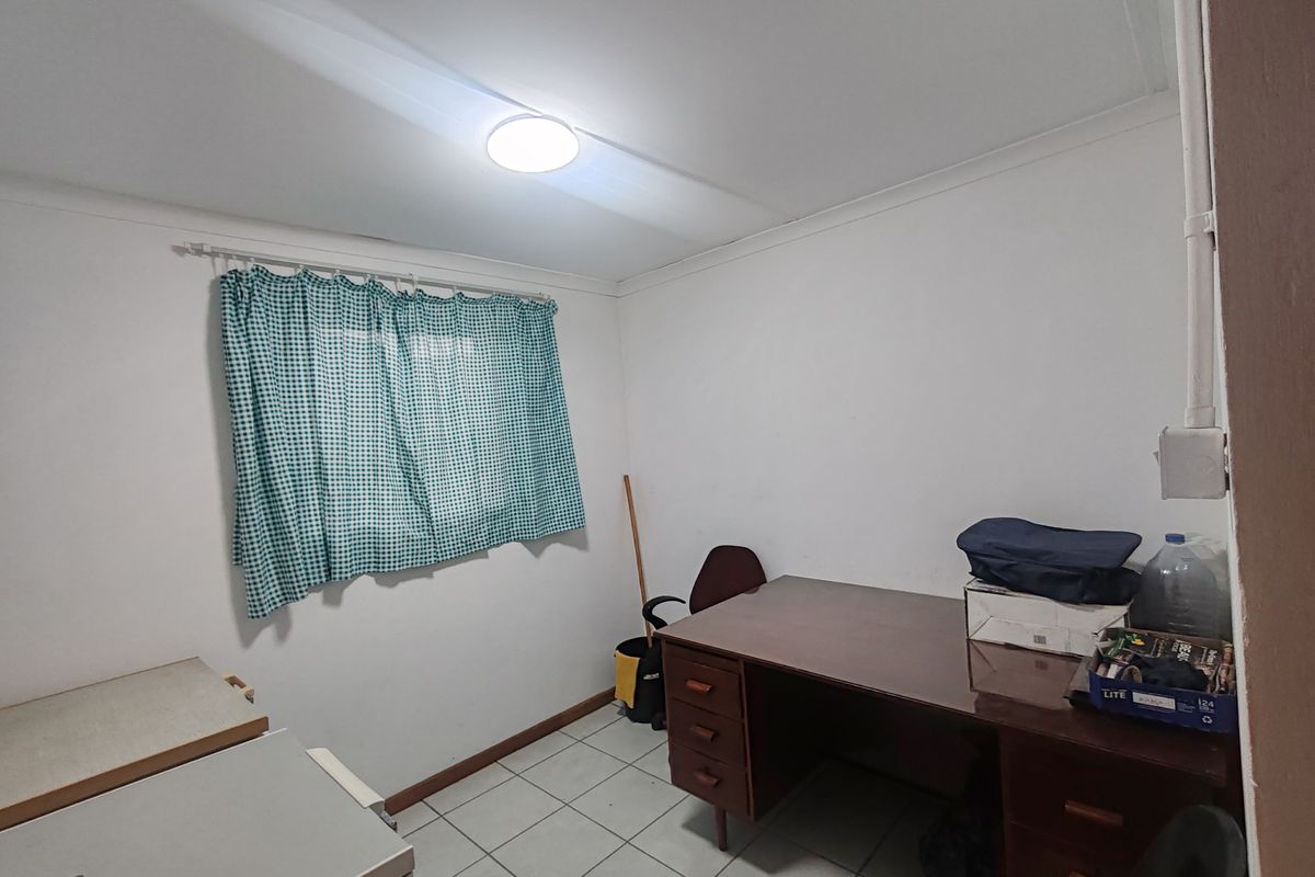 Property for sale in Winsor Park Despatch - Photo 4